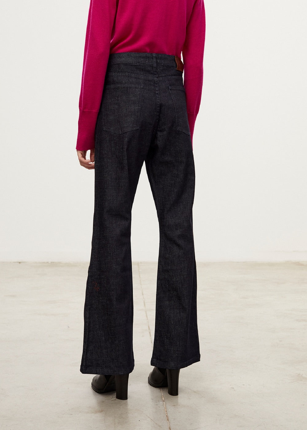 Straight fit pants with belt – Georges Rech Paris